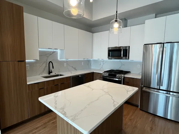 (undisclosed Address), Houston, TX 77002