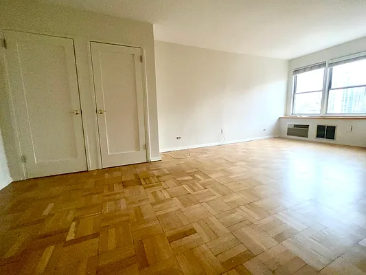 Rented by Oxford Property Group | media 24