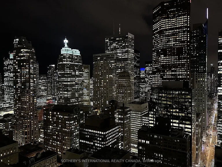 33 Lombard St #4301 — Photo 36