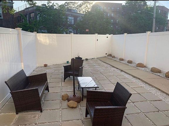 5th image of 2905 Bronxwood Ave #1