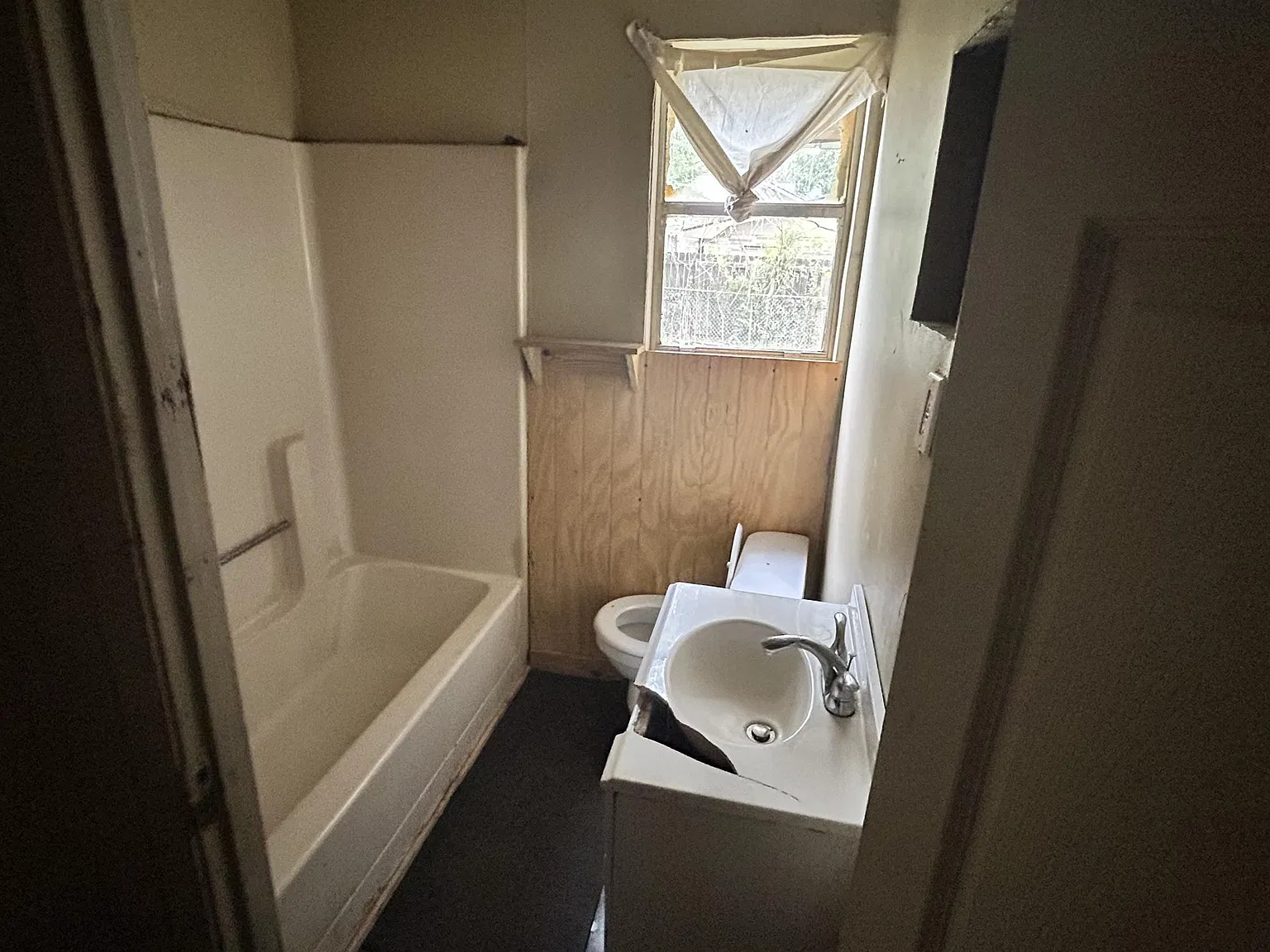 1855 Carolina Street - 1 — Photo 4