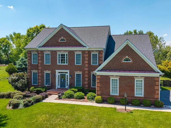 16555 Chestnut Overlook Dr, Purcellville, VA 20132