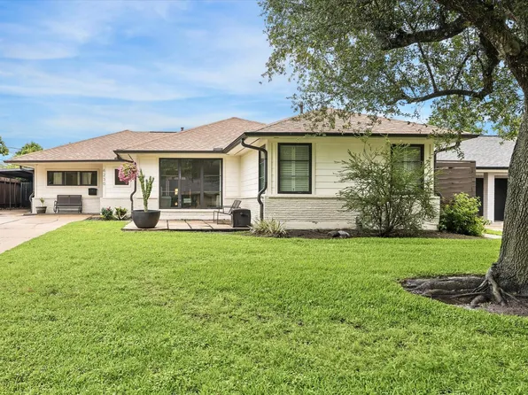 6230 Waltway Dr, Houston, TX 77008