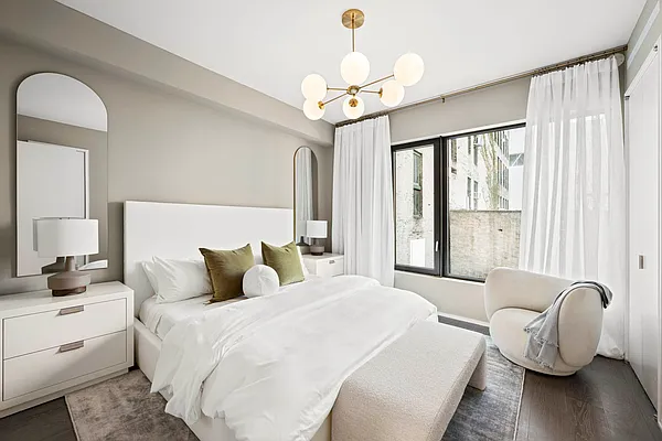 Sold by Douglas Elliman | media 14