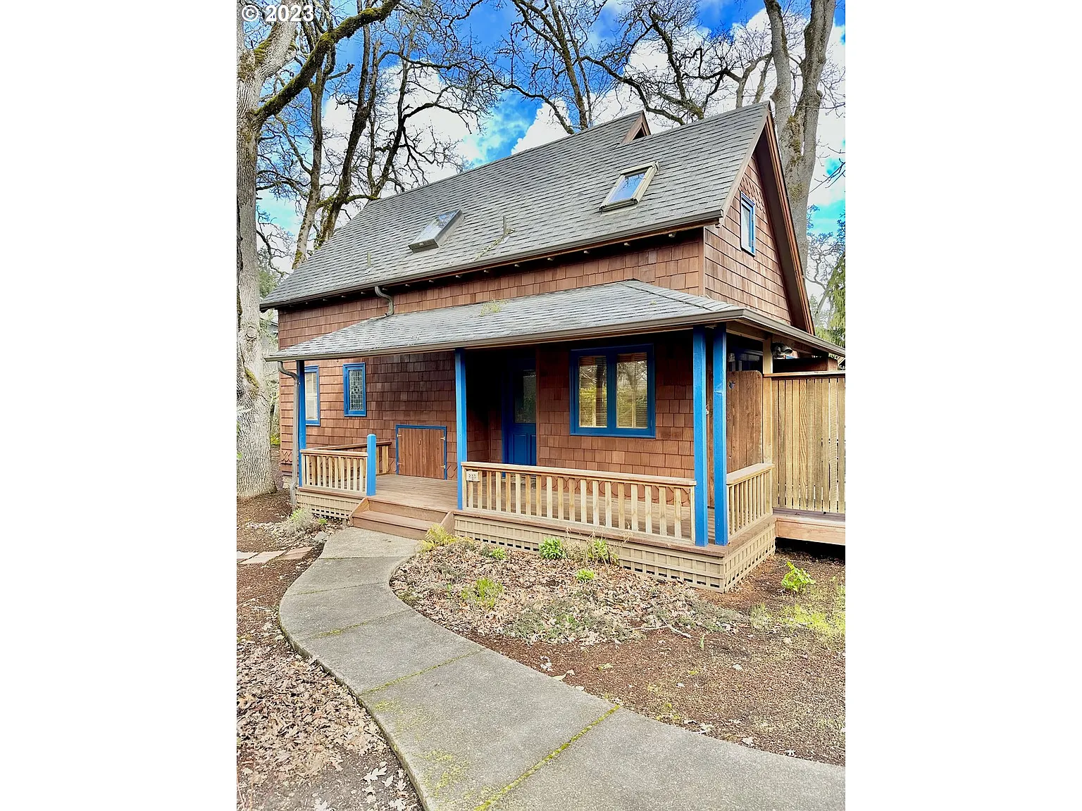 233 Spyglass Dr photo 1