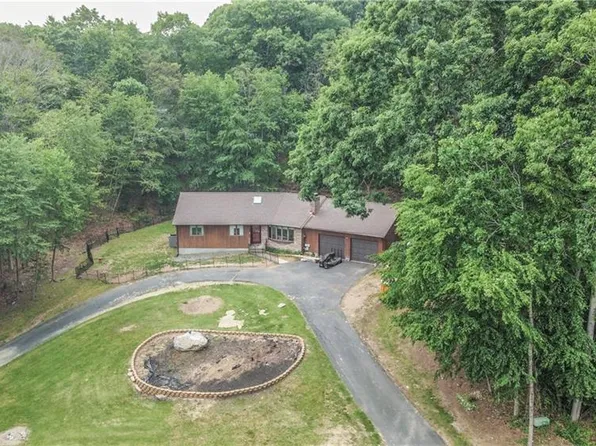 30 Chris Drive, Montville, CT 06382