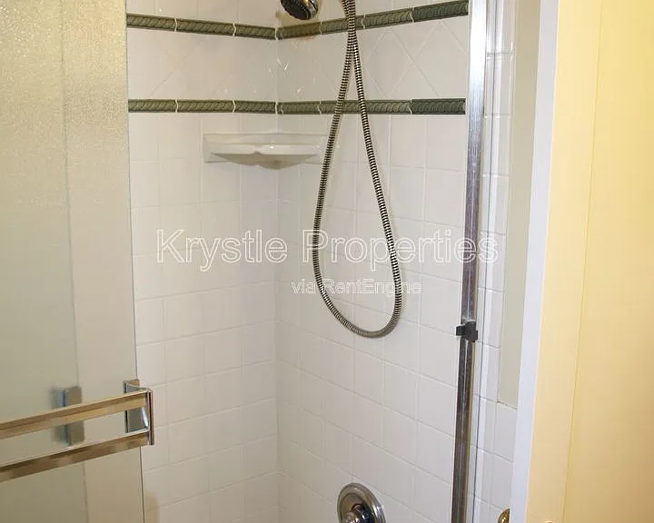 271 Viewmont Ave — Photo 12