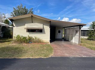 511 Lake Henry Dr, Winter Haven, FL 33881