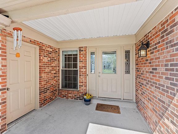3rd image of 4454 Edenton Ln