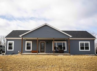 21971 Dale Miller Rd, Davis City, IA 50065