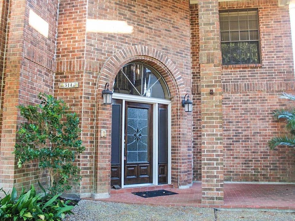 1st image of 514 Crestwood Dr