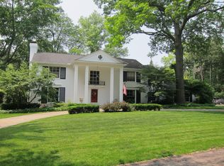 999 W Glengarry Cir, Bloomfield Hills, MI