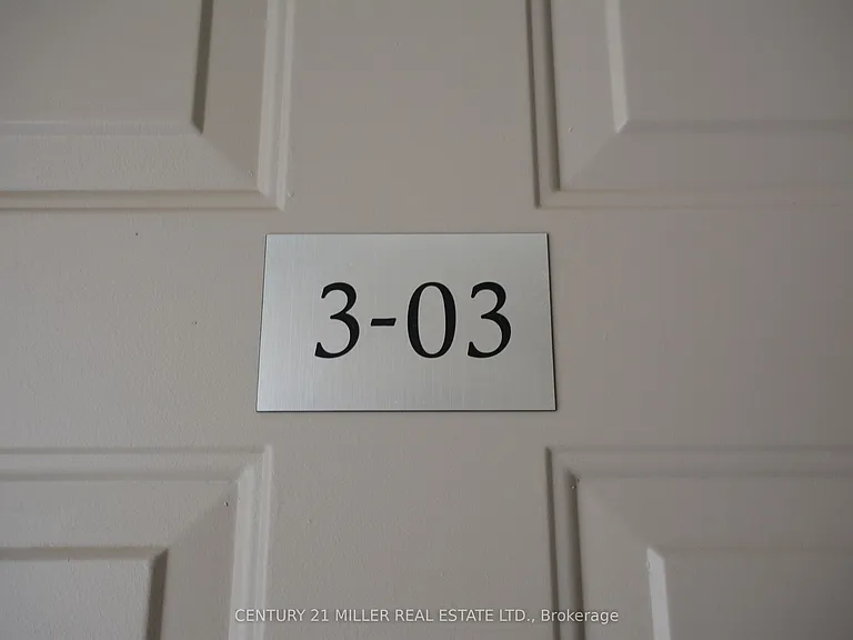 2420 Baronwood Dr #3 — Photo 2