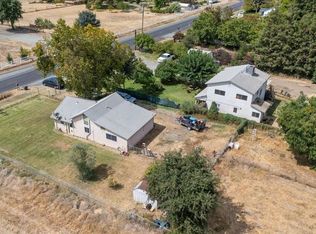 3203 E Collier Rd, Acampo, CA 95220