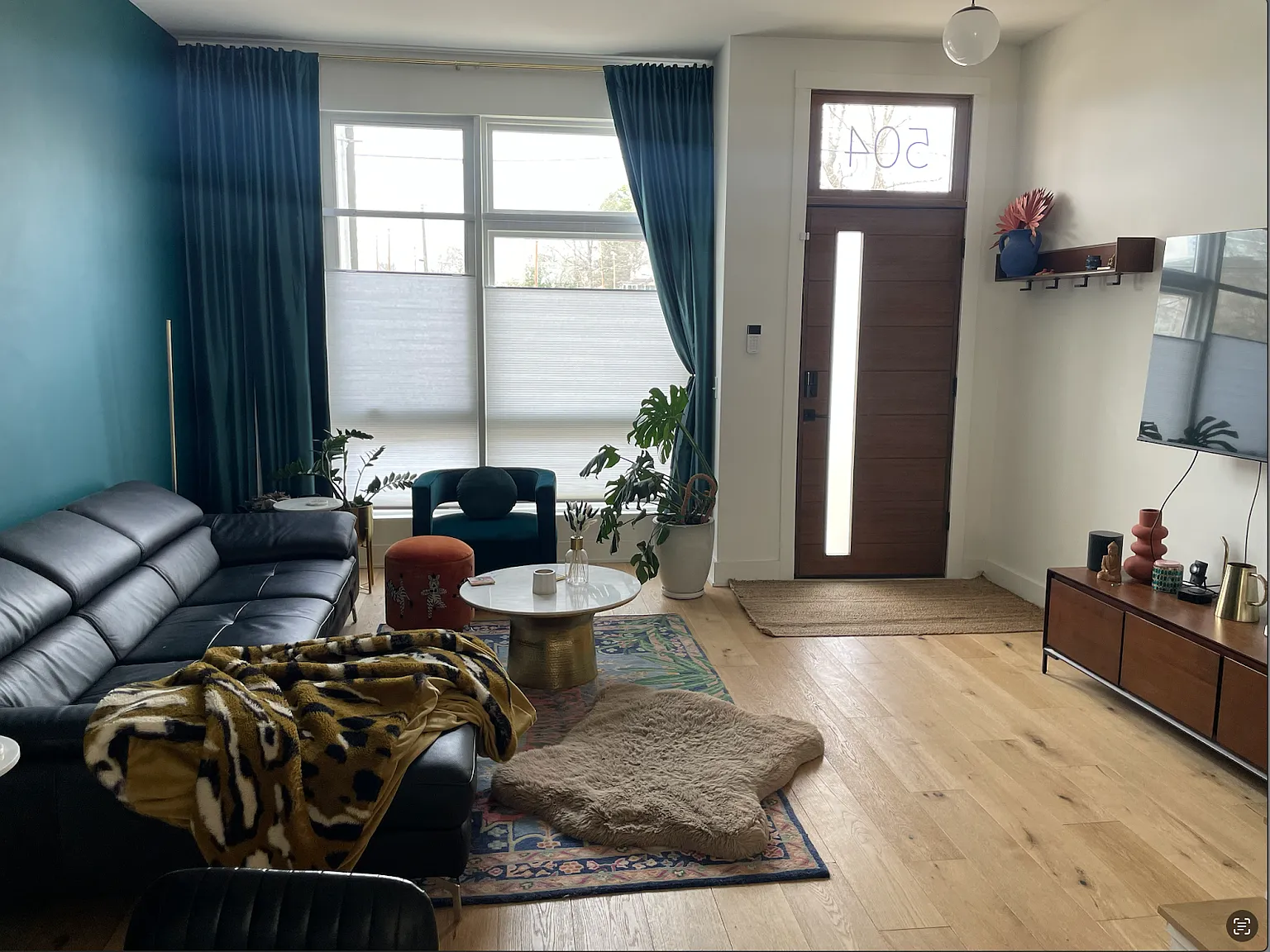 2 bed, 2.5 bath, 1576 sqft, $3,700 — Photo 3