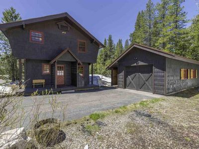 5503 Hemlock Dr, Soda Springs, CA, 95728