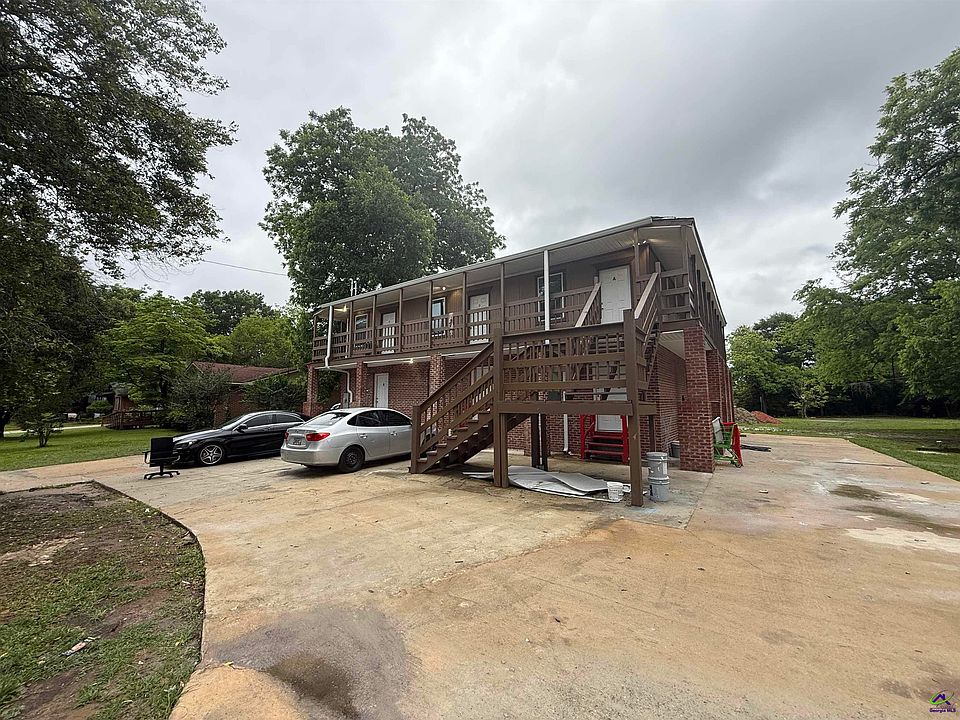 1st image of 1011 Pine St