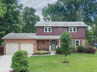 208 Somerset Rd, Delaware, OH 43015