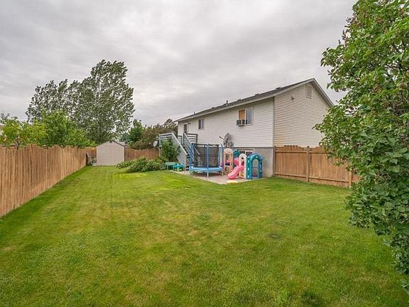 3rd image of 2763 Pam Cir