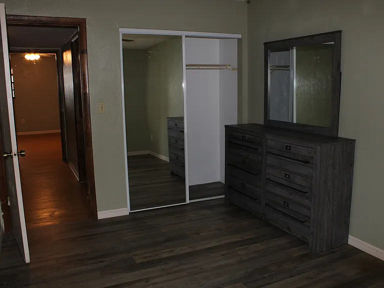 821 NW 13th St #9 — Photo 37