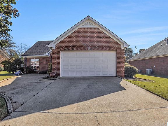 2nd image of 1671 Bradford Ln