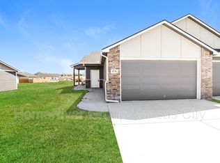 5776 E Bristol Cir, Wichita, KS 67207