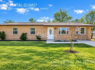 100 Moss Rd, Nolanville, TX 76559