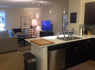 301 W Washington Ave APT 404, Sunnyvale, CA 94086