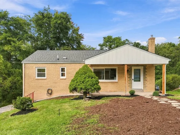 26 Sterling Dr, Coraopolis, PA 15108