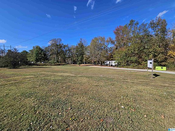 3rd image of 14536 Plant Rd #28