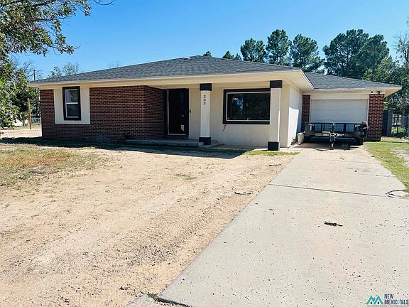 2nd image of 203 Taylor Cir