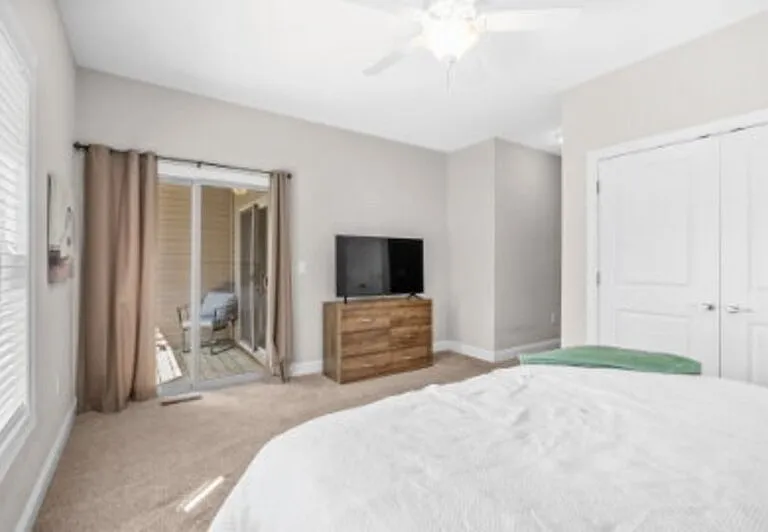 116 Cypress Cir — Photo 3