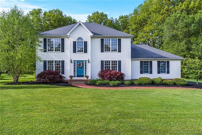 1872 Lori Ln, Hermitage, PA 16148 Zillow