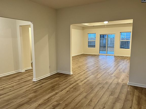 5th image of 619 Lavender Crest Ln