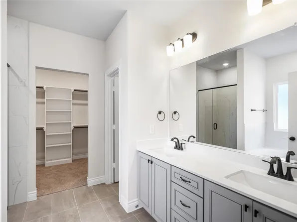 11827 Serenas Song Dr, Willis, TX 77318