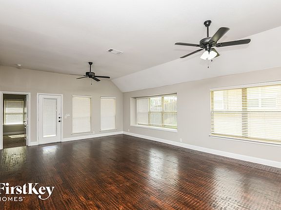 3rd image of 1922 Bay Laurel Dr