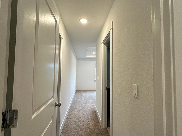 ENTRY TO PRIMARY BEDROOM