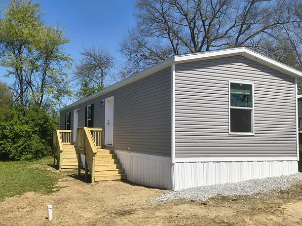 166 Bradford Dr #12, Crossville, TN 38555