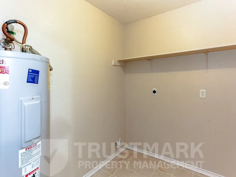 4501 Mattie Dr #B — Photo 10