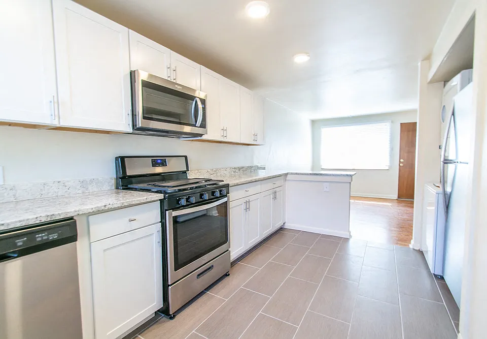 7025-7035 W 36th Ave