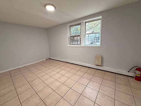 2nd image of 6 Rutgers Ave #Be