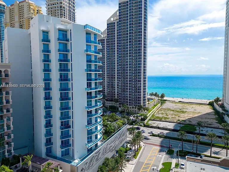 17550 Collins Ave #Penthouse 2 — Photo 45