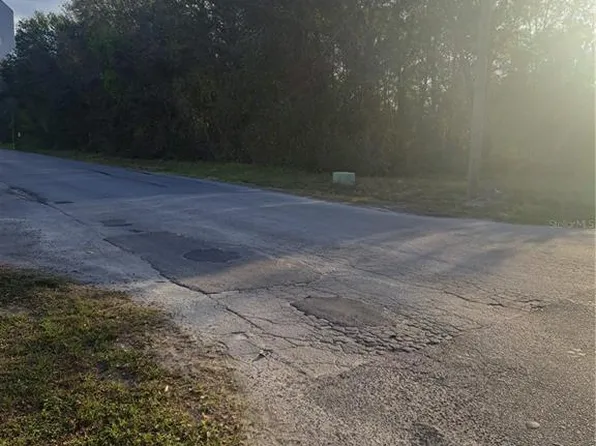 20th St, Zephyrhills, FL 33542