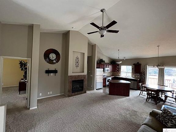 3rd image of 14210 Huntington Ave