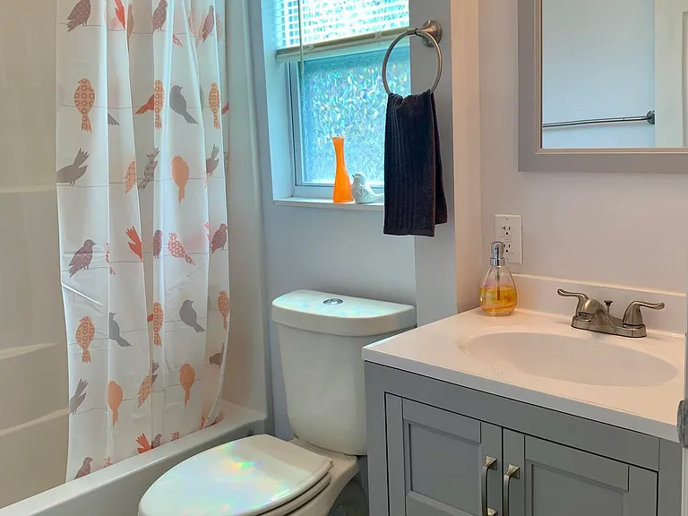 1710 Rowe Ave — Photo 23