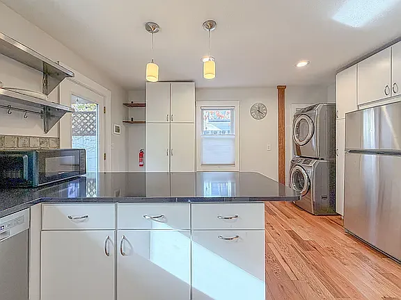 20 Tate St #1 — Photo 7