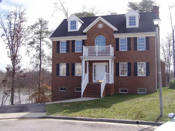 356 Mallard Dr, Colonial Heights, VA 23834