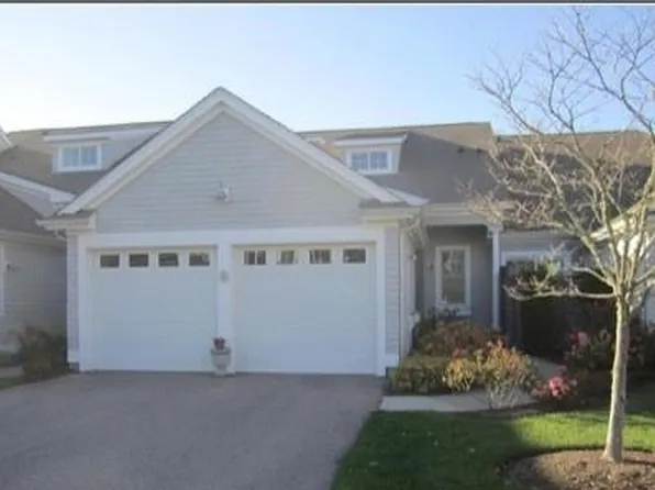 19 Cutter Ln, Tiverton, RI 02878