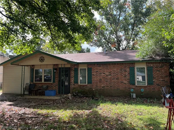 407 South Ave, Spiro, OK 74959