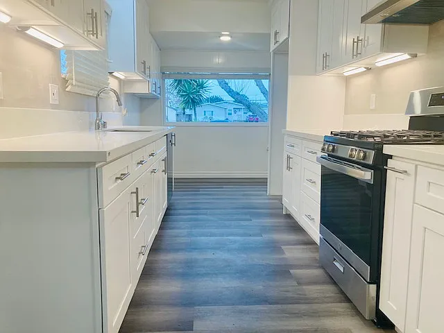 21814 Anza Ave — Photo 3